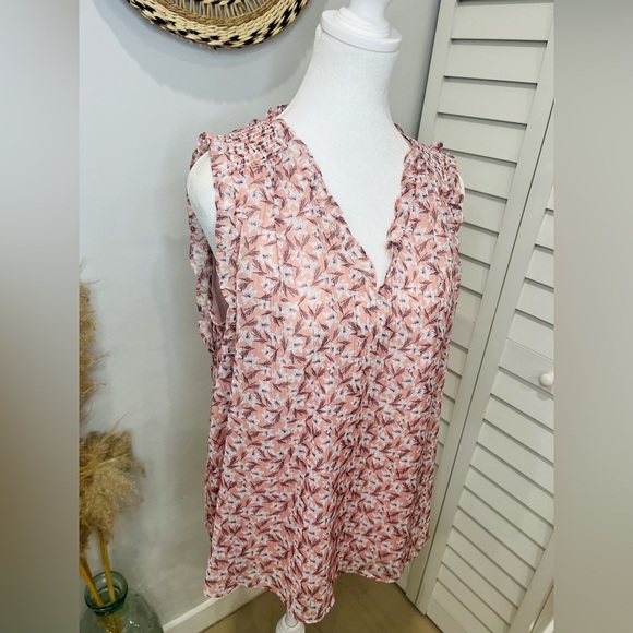 Rachel Zoe • Women’s Blush Shimmery Floral Sleeveless V Neck Blouse Top M NWOT - Picture 11 of 12